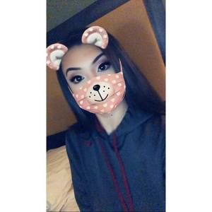 Meet your Posher, Briana